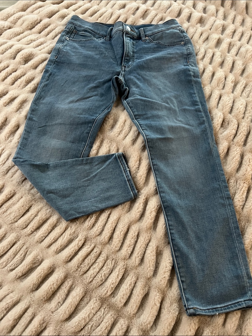 Express Women's Ankle Crop Jeans in Washed Blue Denim